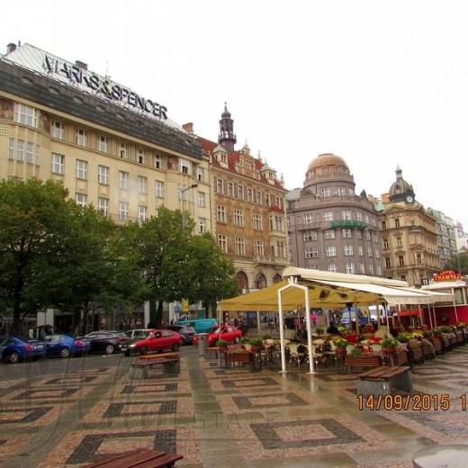 Прага, на Вацлавской площади.