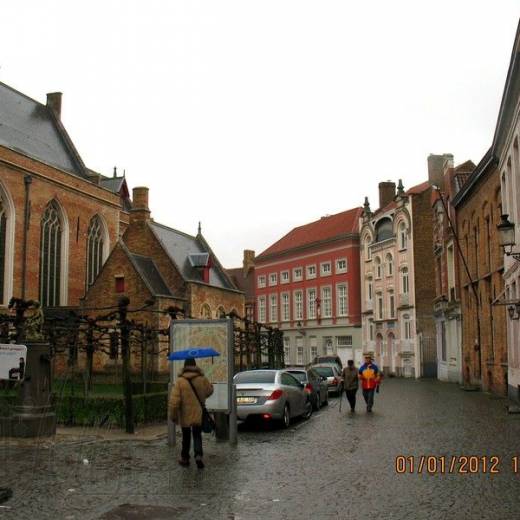 Внешняя часовня Церкви Богоматери Брюгге.