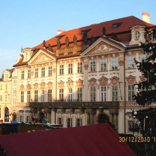 Дворец Голц-Кинских (Palác Goltz-Kinských)