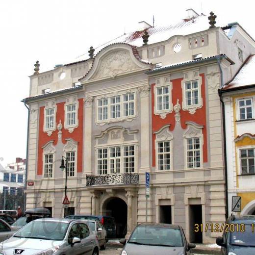 Улица Погоржелец (Pohořelec) в Праге.