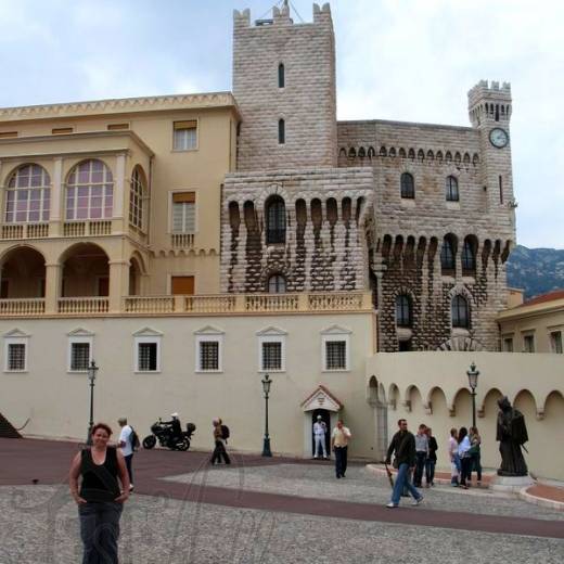 Княжеский дворец, официальная резиденция правителей Монако.
