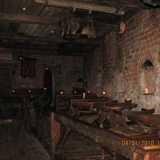 Исторические интерьеры средневекового ресторана Rozengrals