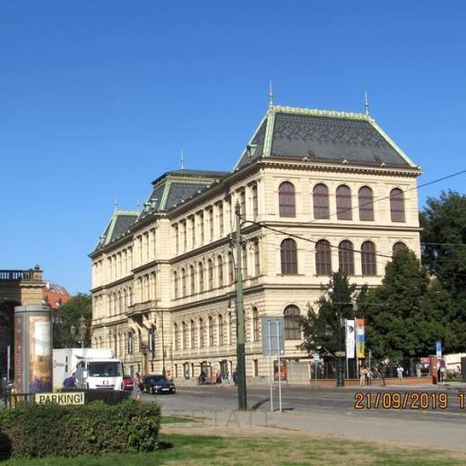 Площадь Яна Палаха в Праге.