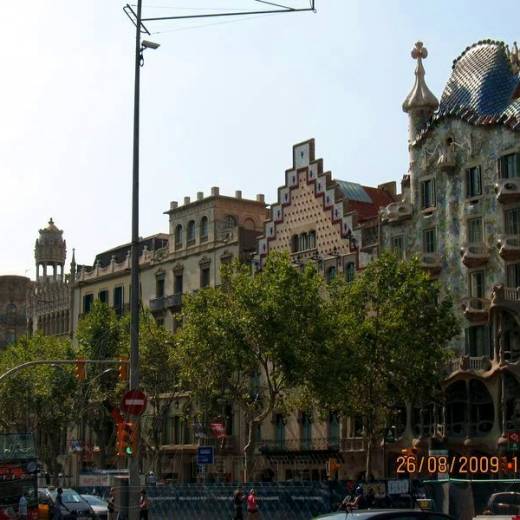 2009.08.26-2 Прекрасный город Барселона в районе Eixample