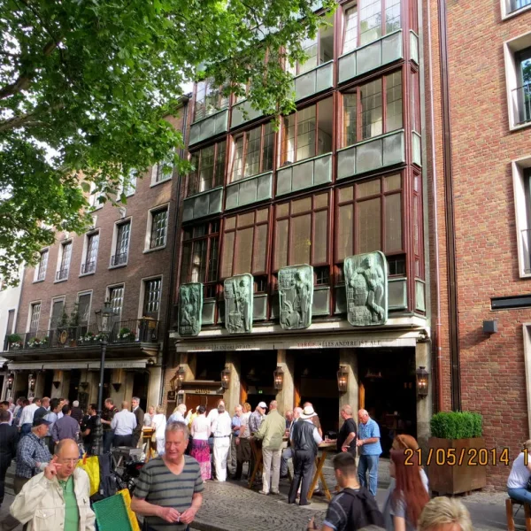 Пивной ресторан «Zum Uerige».