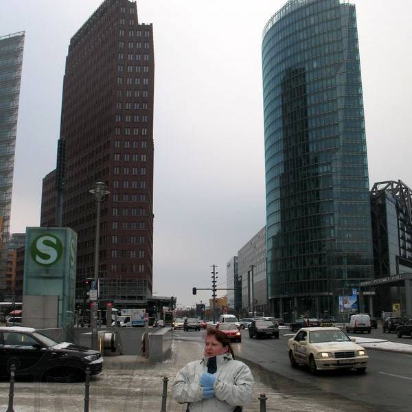 Площадь Потсдамская