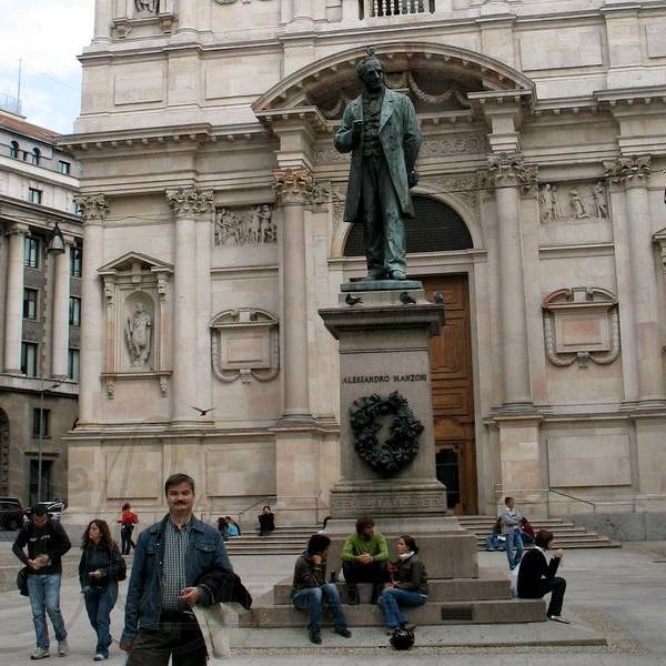 Площадь Сан Феделе