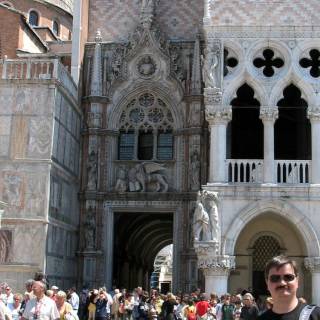 Ворота Porta della Carta, Бон Бартоломео, 1438-42 г. Дворец Дожей
