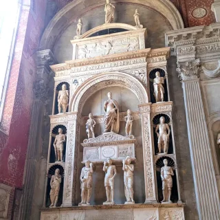 Надгробный памятник дожу Пьетро Мочениго, Ломбардо Пьетро, 1477-1481 г. Базилика Санти Джиовани-е-Паоло