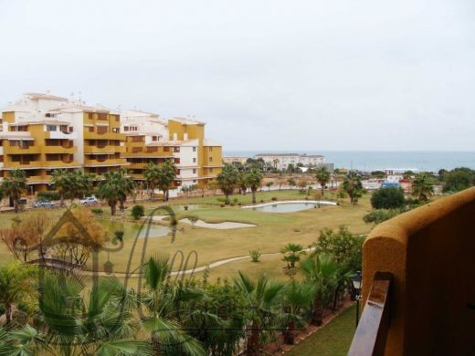 Апартаменты в комплексе Punta Prima Beach Resort *****