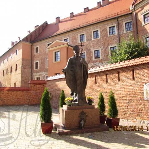 Замок Вавель (Wawel) в Кракове, первые впечатления