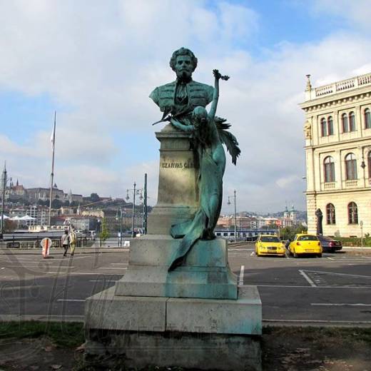 Площадь Széchenyi István tér