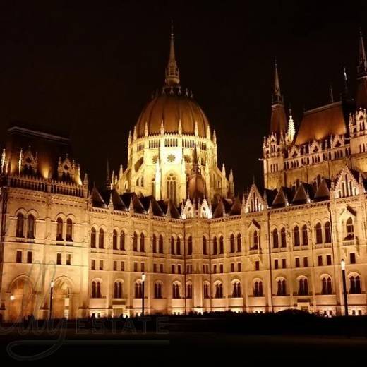 Вечерняя прогулка к Венгерскому Парламенту.