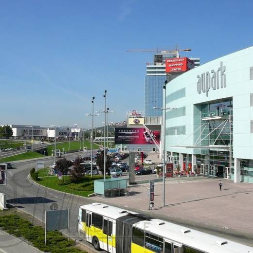 Торговый центр Aupark Shopping Center Bratislava.