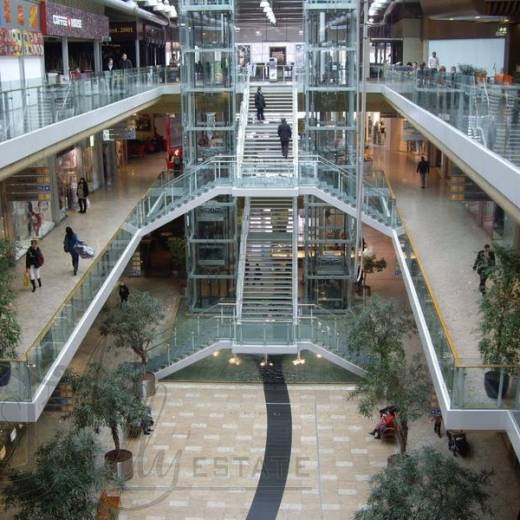 Торговый центр Aupark Shopping Center Bratislava.