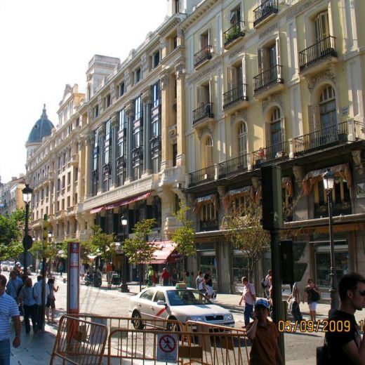 Улица Кале Майор в Мадриде