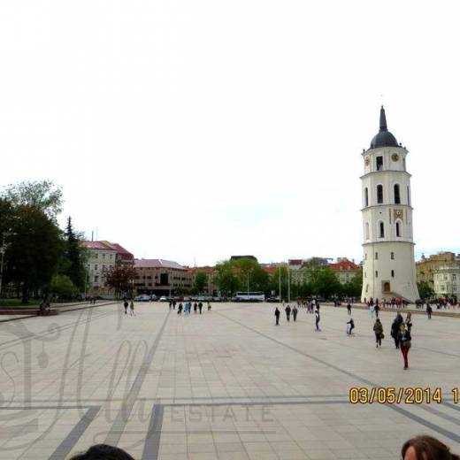 Площадь Кафедрального Собора в Вильнюсе.