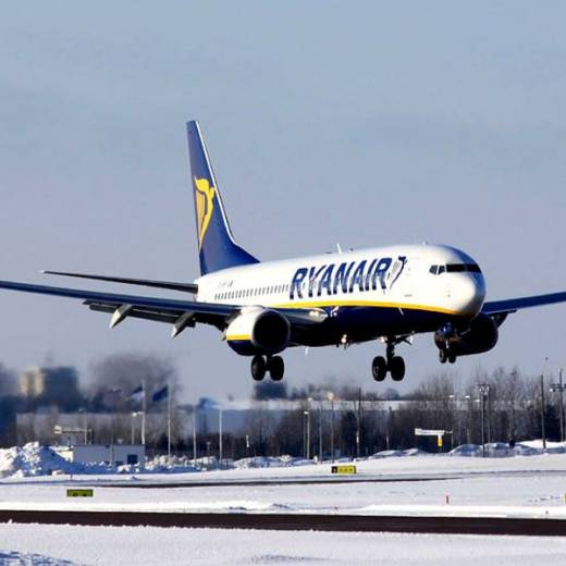 Ryanair и Аэропорт Таллина Lennart Meri Tallinn Airport.