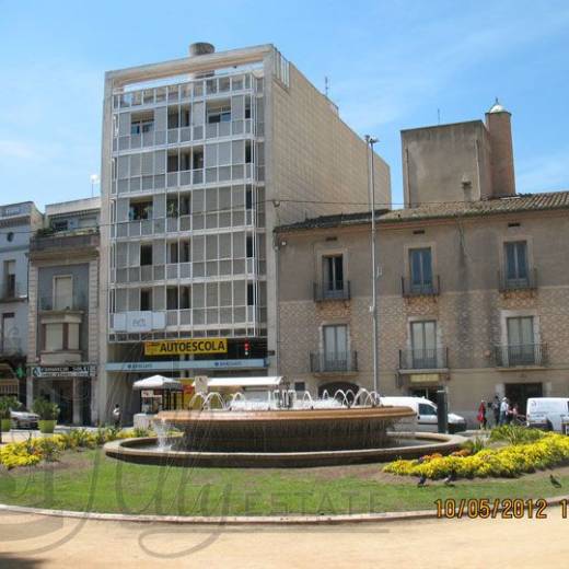 Площадь Каталонии (PLAÇA DE CATALUNYA)