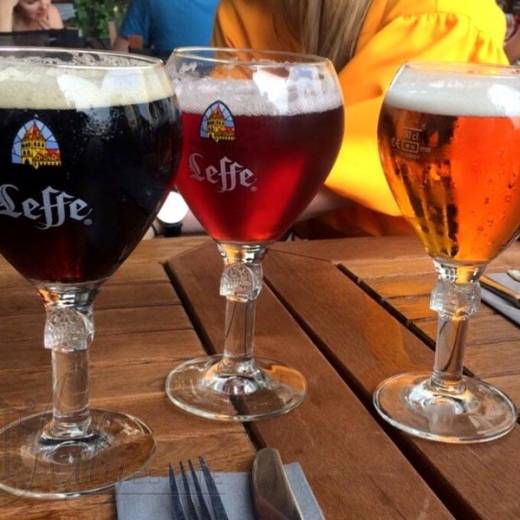 Café Leffe и бельгийский эль Leffe Blonde  и Leffe Brune