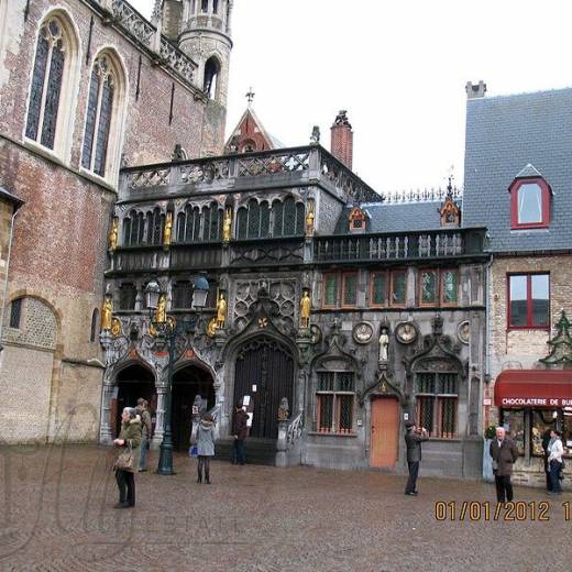 Базилика Святой Крови в Брюгге.