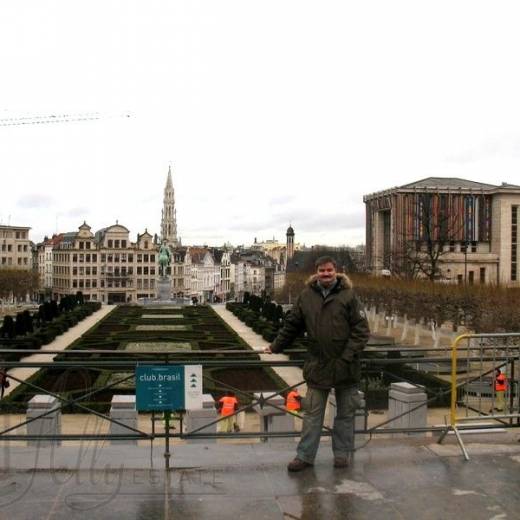 Площадь Мо дез Ар (Mont des Arts).