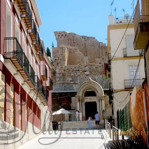 Картахена Museo del Teatro Romano и Castillo de la Concepcion.