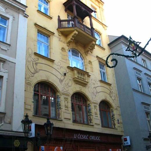 Дома по улице Целетной (Прага, Чехия) слева по ходу нашего движения, четная нумерация.