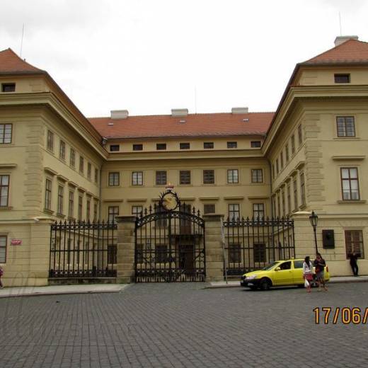 Салмовский дворец на Градчанской площади Праги.