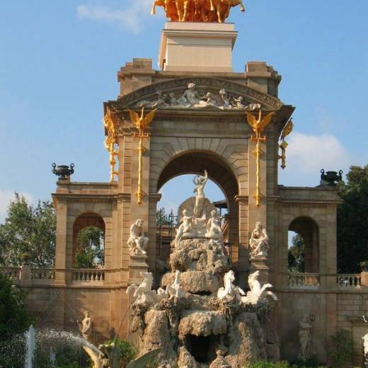 Фонтан Монументальный Каскад в Барселоне.