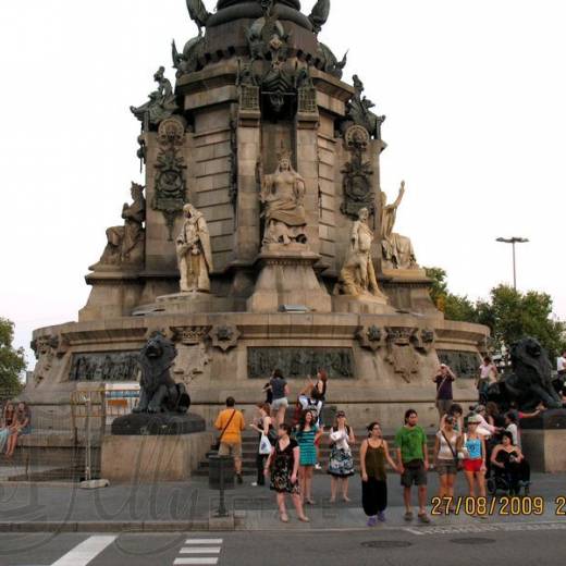 Памятник Колумбу в Барселоне.