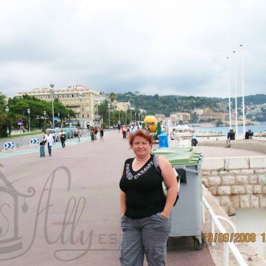 Английская набережная (Promenade des Anglais) в Ницце.