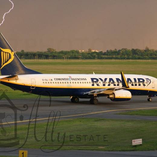 Боинг 737-800 компании Райанэйр (Ryanair)