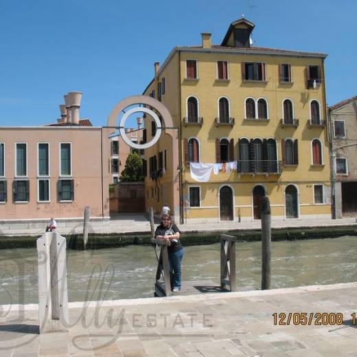 Канал Каннареджио в Венеции.