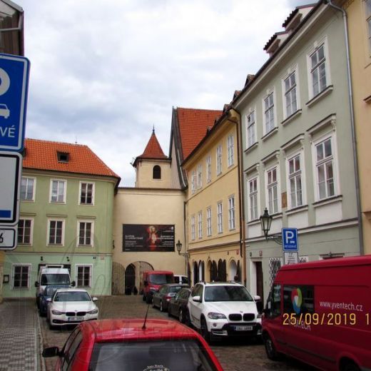 Самый маленький дом в Праге
