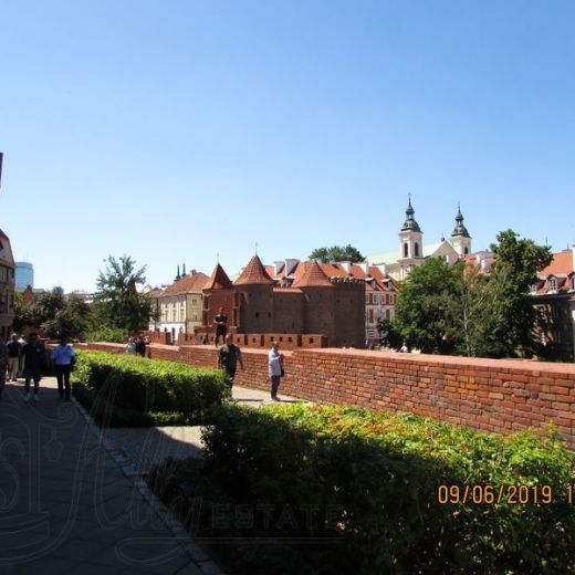 Городские стены Старого города Варшавы