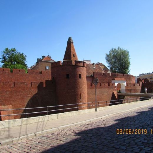 Городские стены Старого города Варшавы