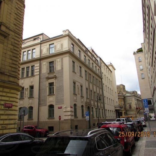 Улица Hradební