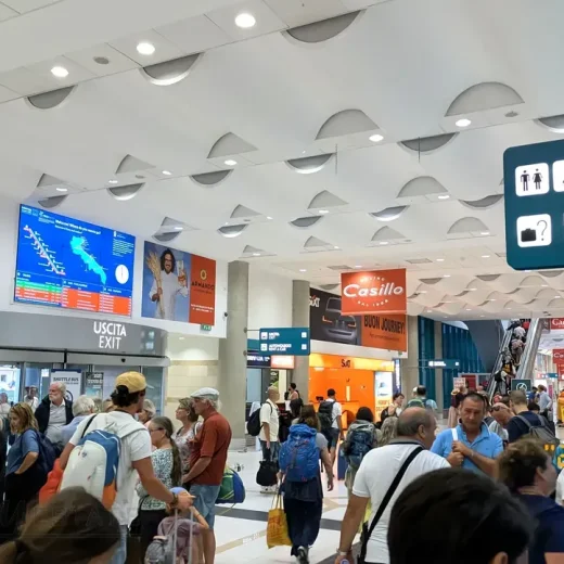 Общая информация про аэропорт Бари