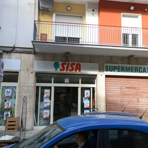 Супермаркет SISA в Барлетте
