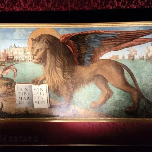 Картины в Зале магистрата права