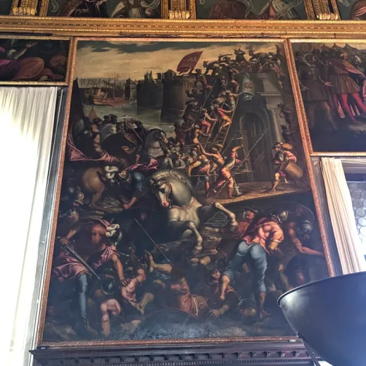 Южная стена Зала Большого Совета