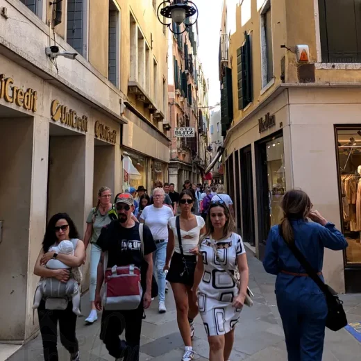 Стартуем от Сан Марко к собору Санти Джиовани е Паоло