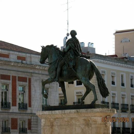 Конная статуя Карлоса III