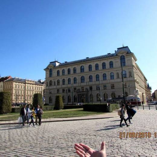 Академия искусств, архитектуры и дизайна в Праге.
