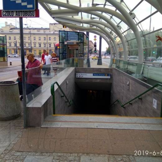 Немного про метро Варшавы.