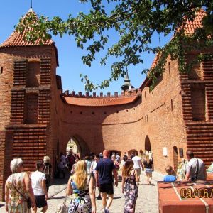 2019.06.09-5: Варшавский Барбакан и стены Старого города