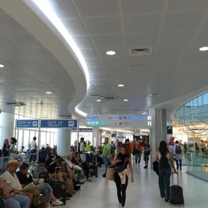 Аэропорт Бари - Aeroporto di Bari-Karol Wojtyła, Италия