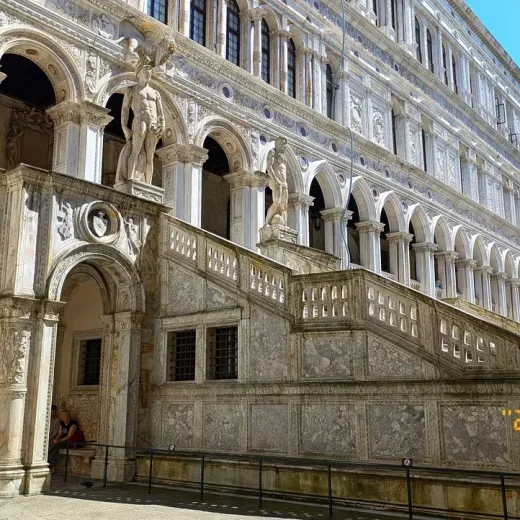 Венеция 2025.04.29-2 – Дворец Дожей начало осмотра