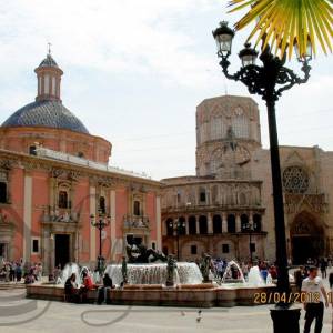 2012-04-28-2 Валенсия, Испания Старый город вокруг площади Plaza de la Reina и Кафедрального собора